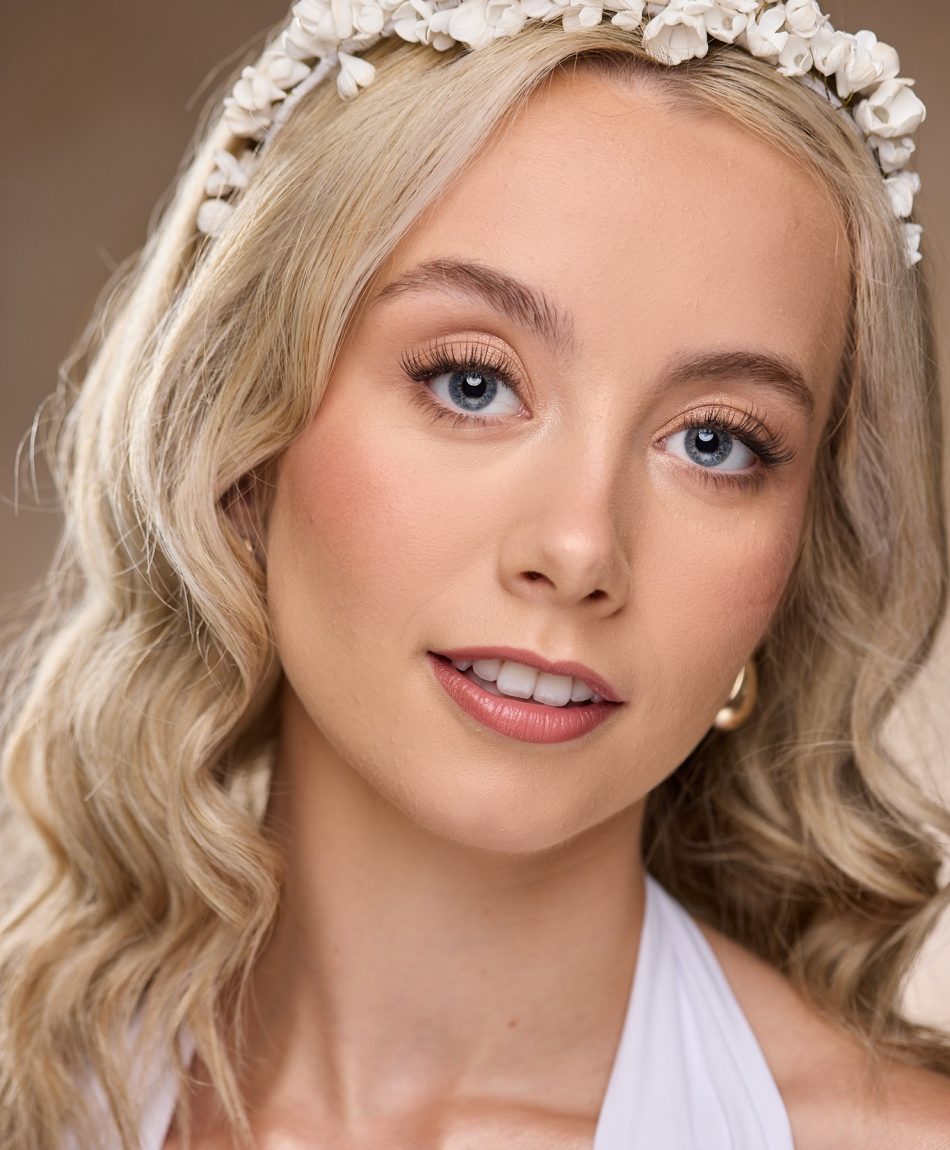 Facetune_12-06-2025-11-44-19